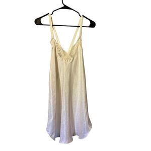 Fantasies Morgan Taylor Slip Dress Women’s Size L White Bridal Bow Lace Vintage